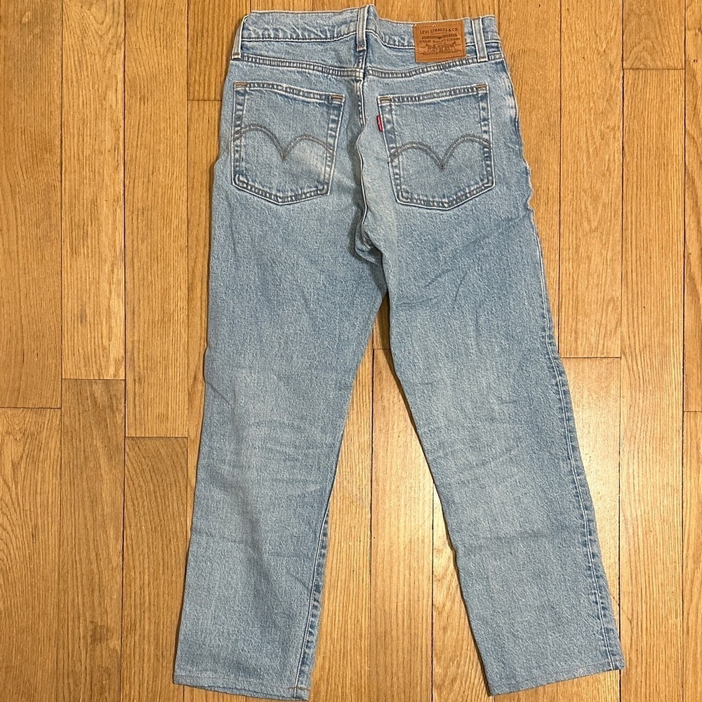 Levi's Light Blue Distressed Mid Rise Straight Jeans - Picture 5 of 6